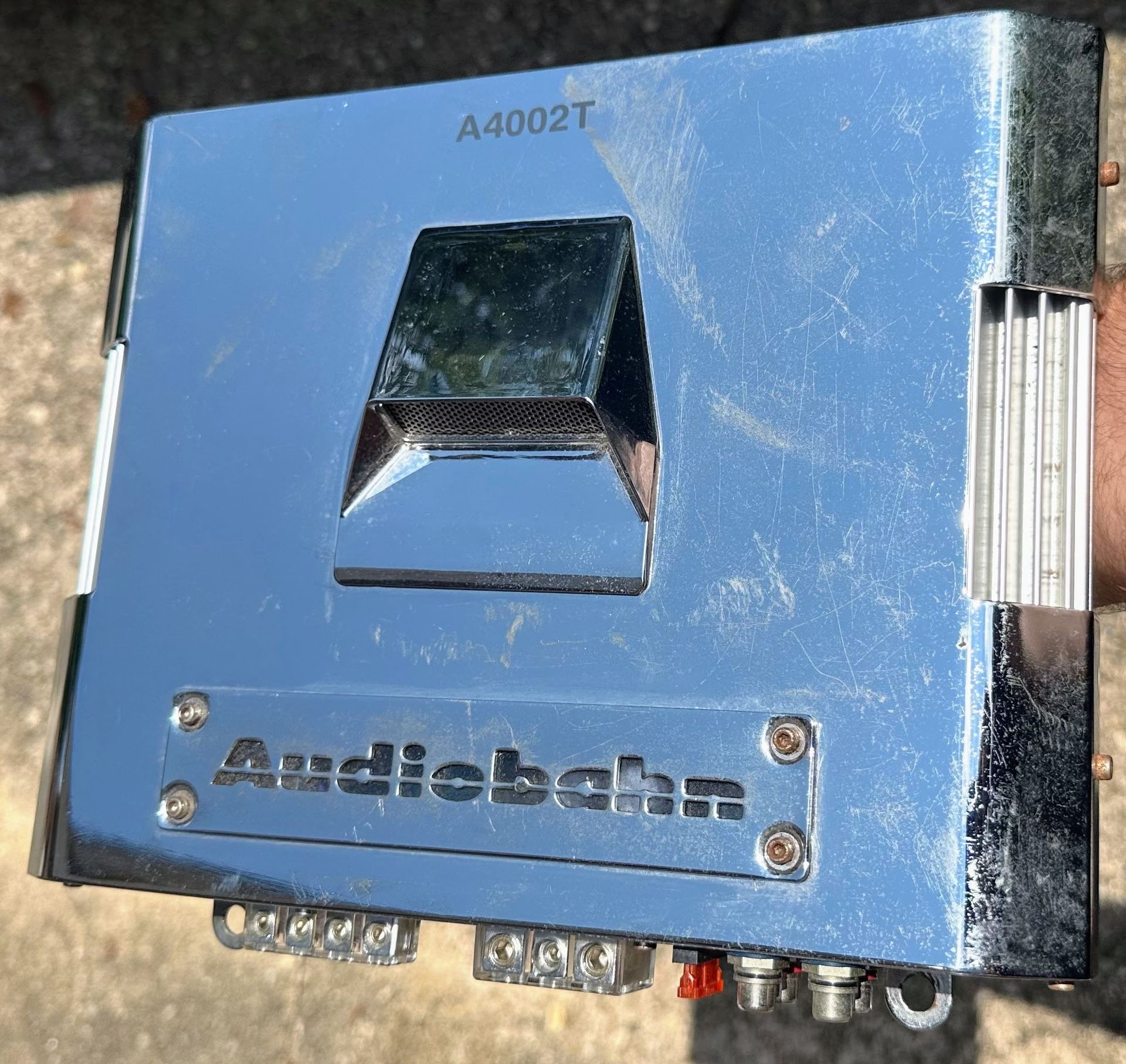 Audiobahn A8002T 200 watt RMS x 2 channel amplifier