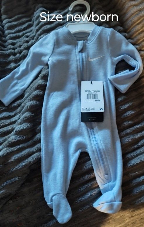 Brand New nike Size Newborn Outfit
