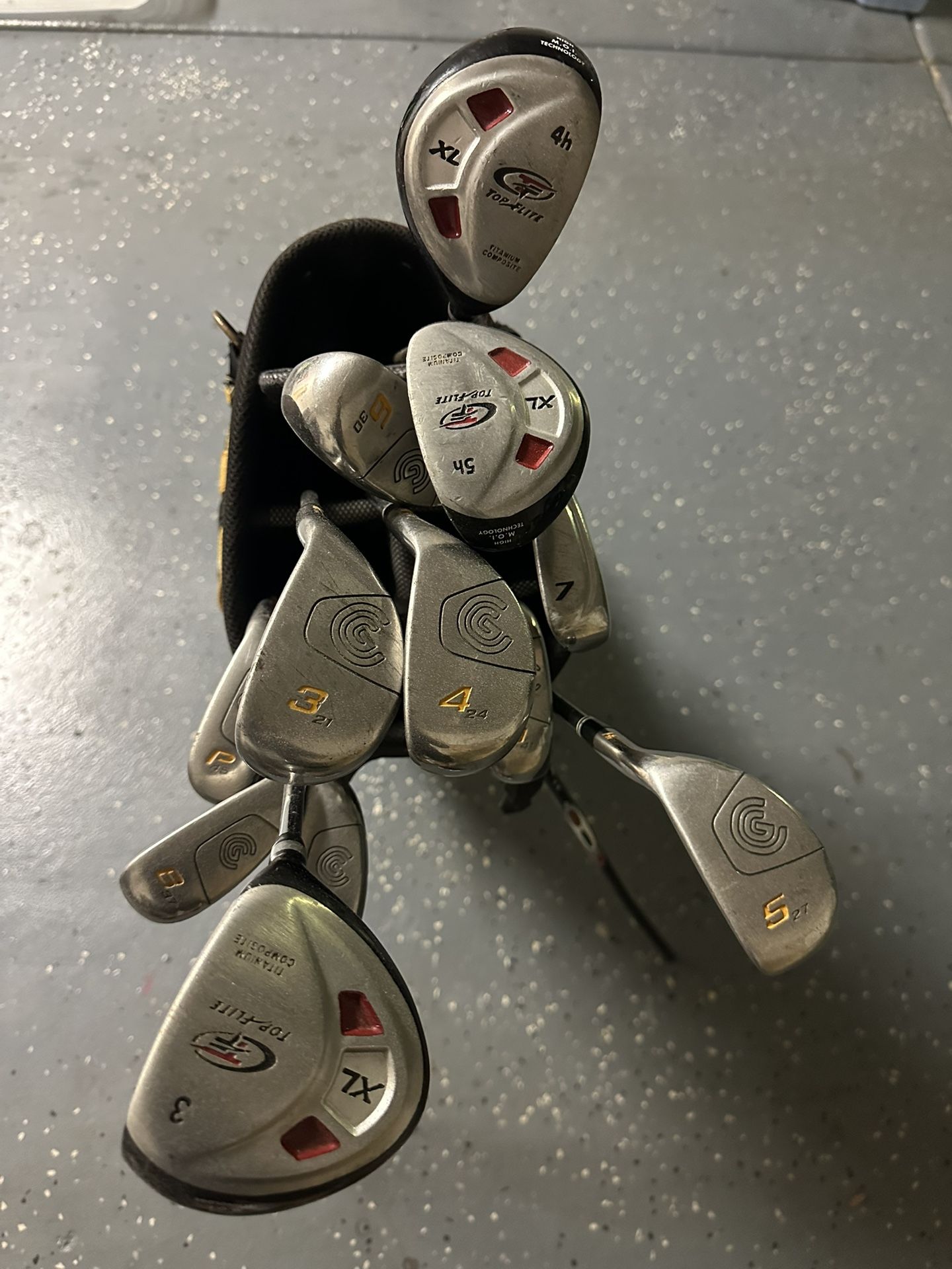 Golf Clubs 