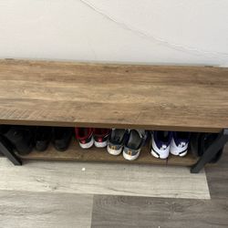 Like New Sturdy Wood Entry Way Bench 
