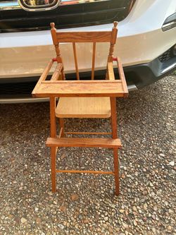Vitage toy doll high chair