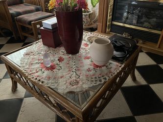 Set of 3 small tables