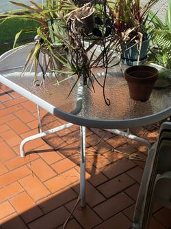 Free patio table gratis