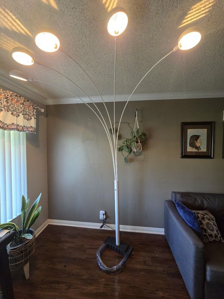 Steel Tree Floor Lamp