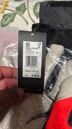 Adidas soccer gloves