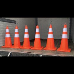 6 Pieces — 28 Inch Rubber Cones