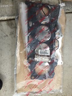 Head gasket kit for Scion tC and Toyota RAV4