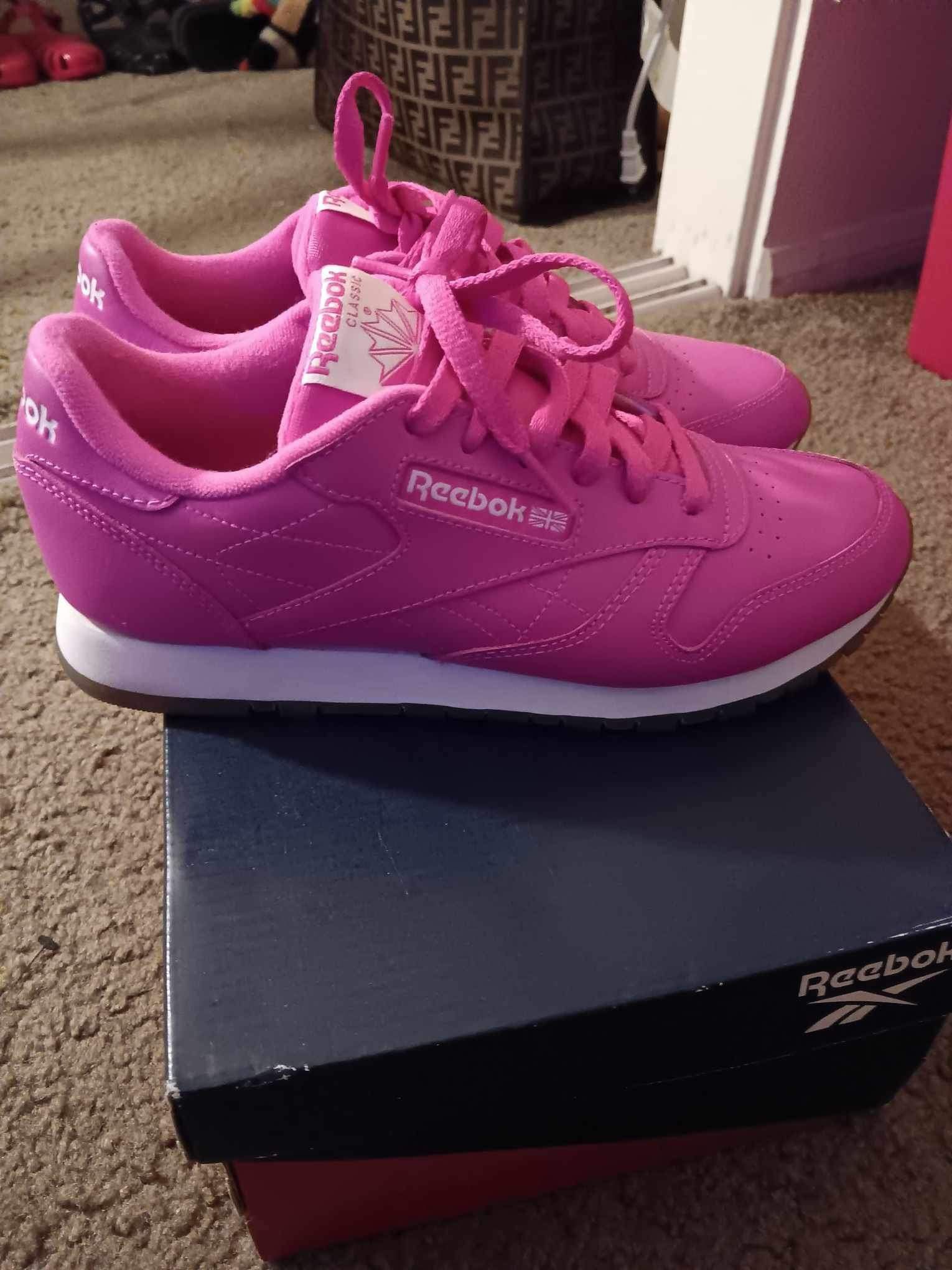 π Pink Reebok π