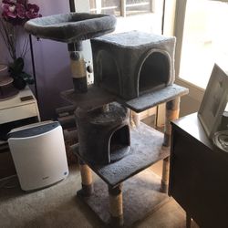 Large Cat Tree Tower