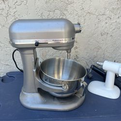 KitchenAid 5.5 Quart Bowl-Lift Stand Mixer 