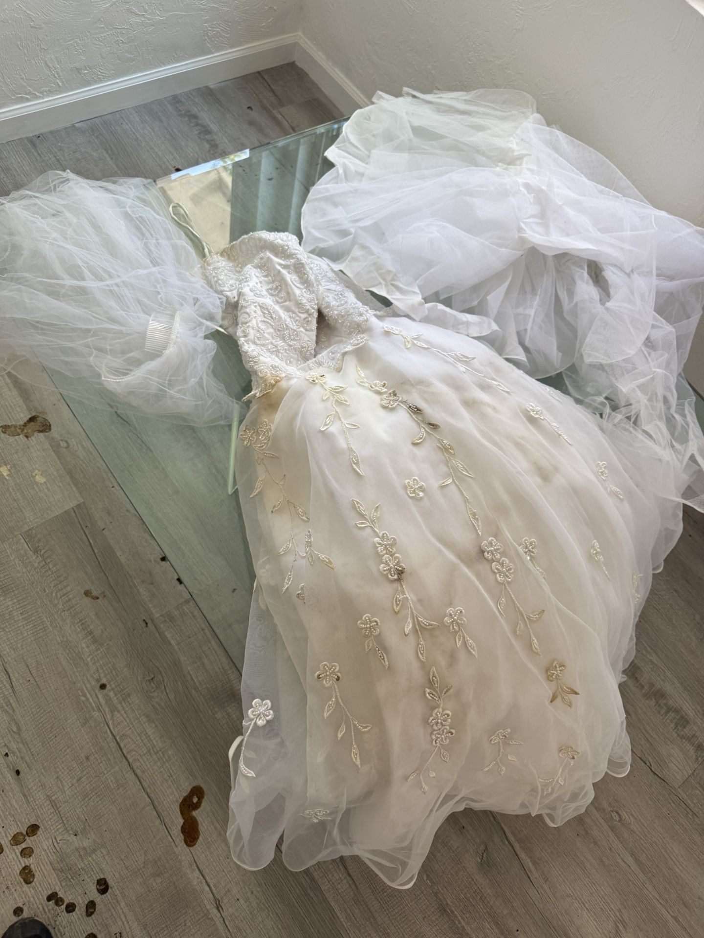 Wedding Dress Needs Dey Cleaning 12