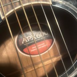 Yamaha Guitar 6strings