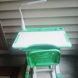 Kids Desk 
