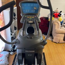 Octane fitness Eleptical 