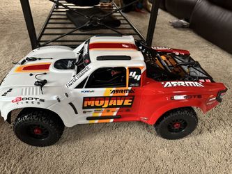Arrma Kraton 8s And Arrma Mojave 4s