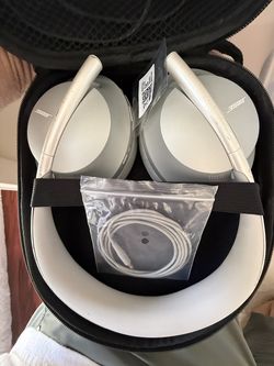 Bose 700 Noise-Cancelling Headphones + Case & Cables — $100