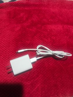 IPHONE CHARGER