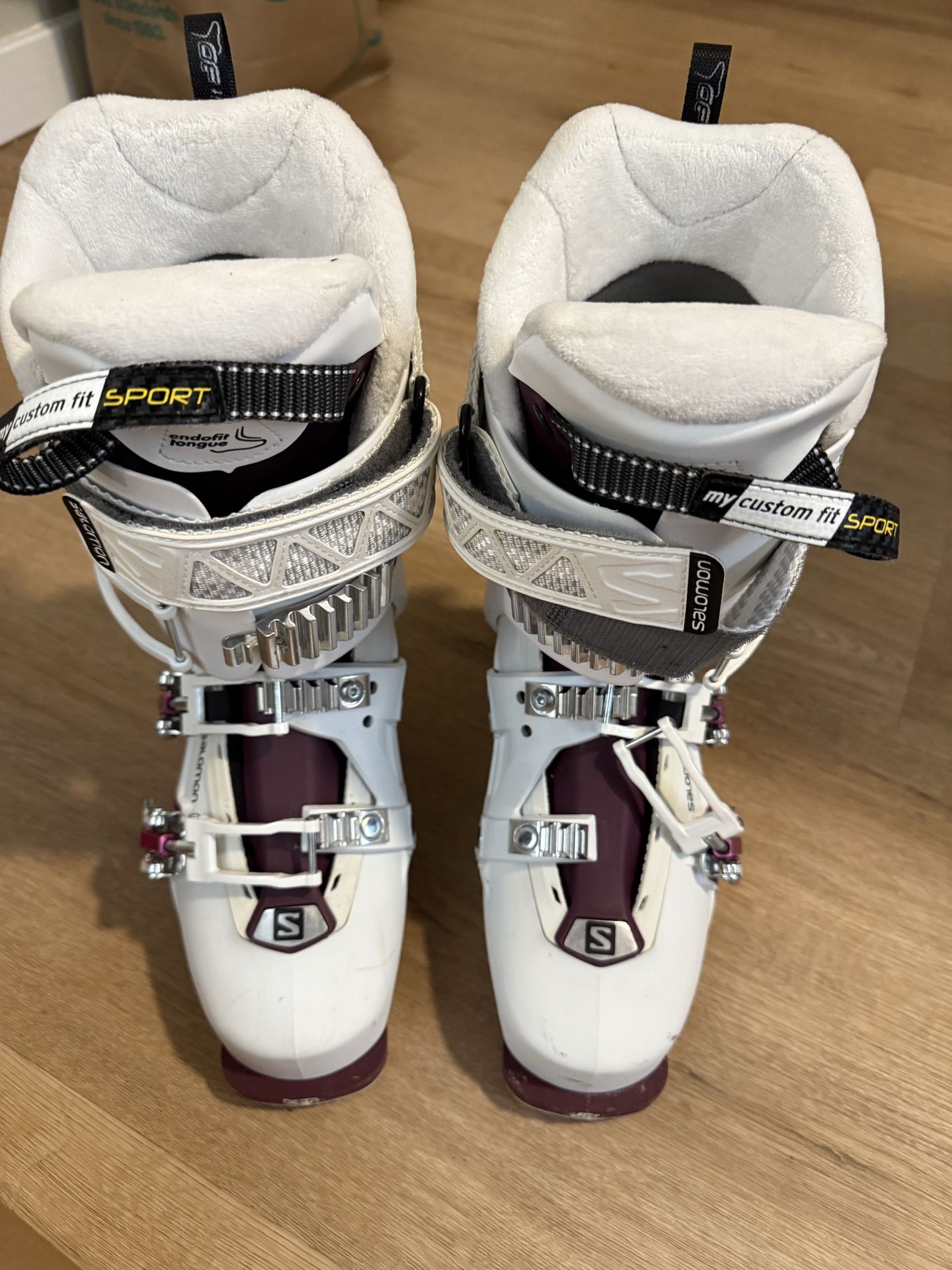 Salomon Ski Boots Size 23.5