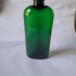 BOTTLES 4oz Green COZMO OVAL 20-410  Screw On Top.