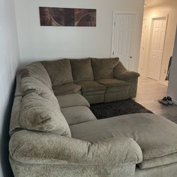 Sectional couch/sofa