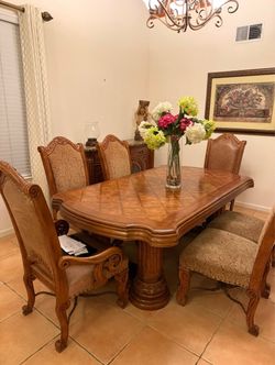 Dinning table