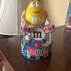 Novelty M & M Drummer Toy