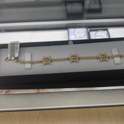 14k Gold Breaclte 8 gram Layway Available 10% Down If You Interested Please Make Sure You Ask For Maribel Thank You 