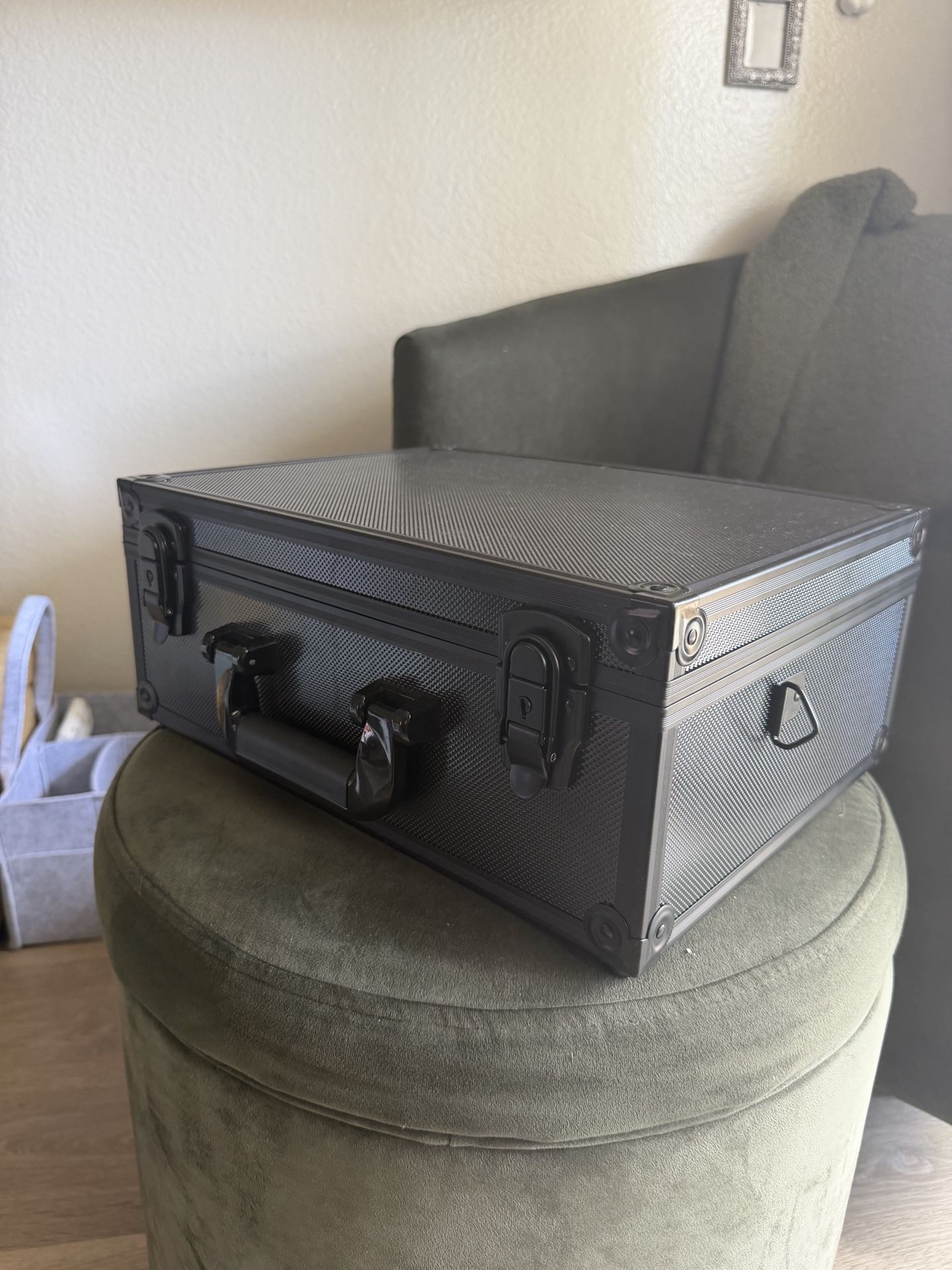 Trading card case