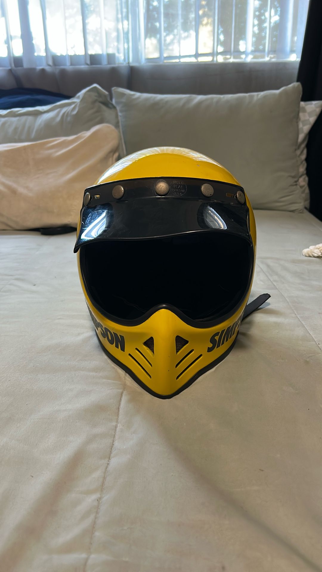 Simpson M50 Motorcycle Helmet 