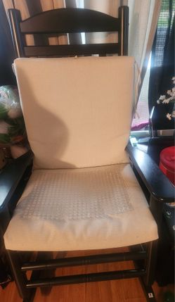 Hampton rocking chair