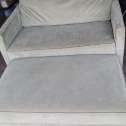 Love Seat W/ Matching Ottoman And Pull Out Bed