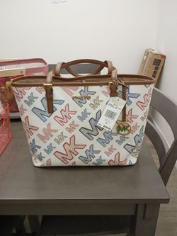Michael Kors purse