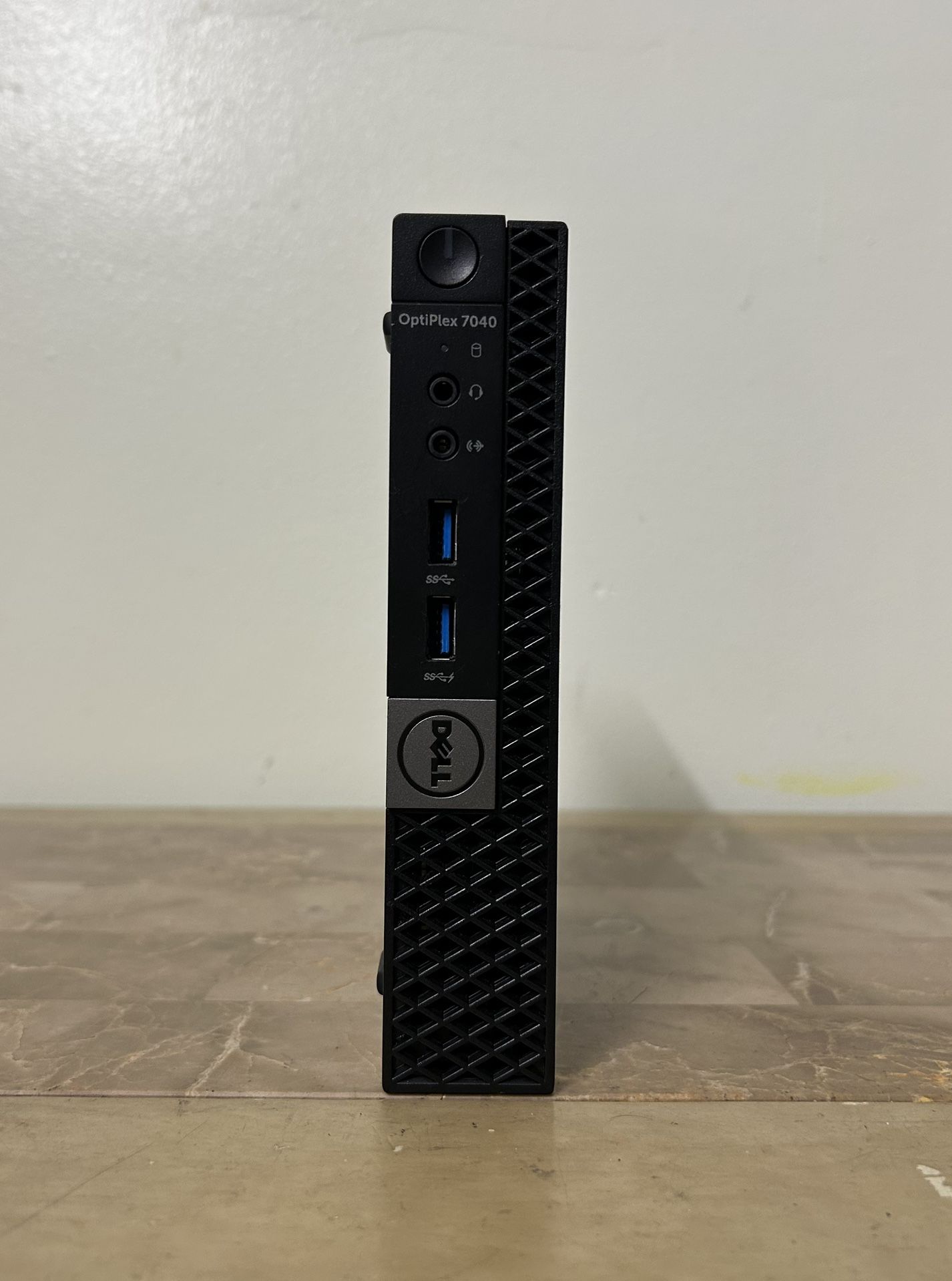Micro DELL Optiplex 7040 MFF Core i5 16GB RAM 256GB SSD HDMI Windows 11 desktop computer