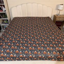 Queen Size Bed Frame Fur Design