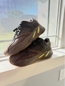 Yeezy Boost 700 Mauve