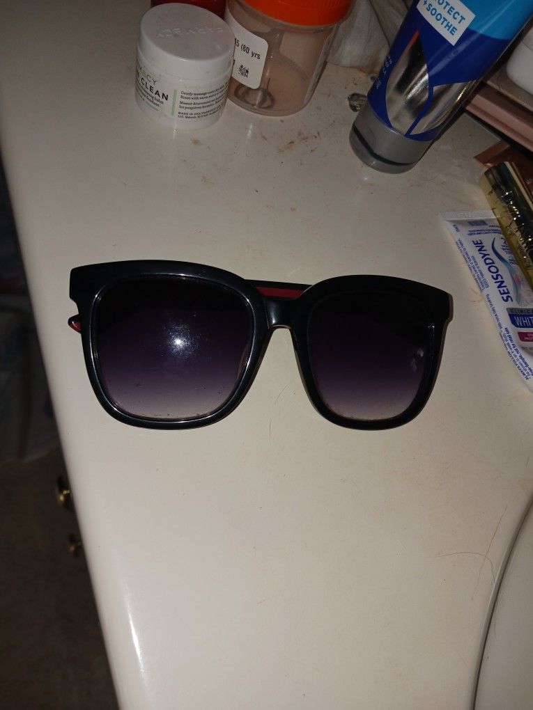 Gucci Women Sunglasses