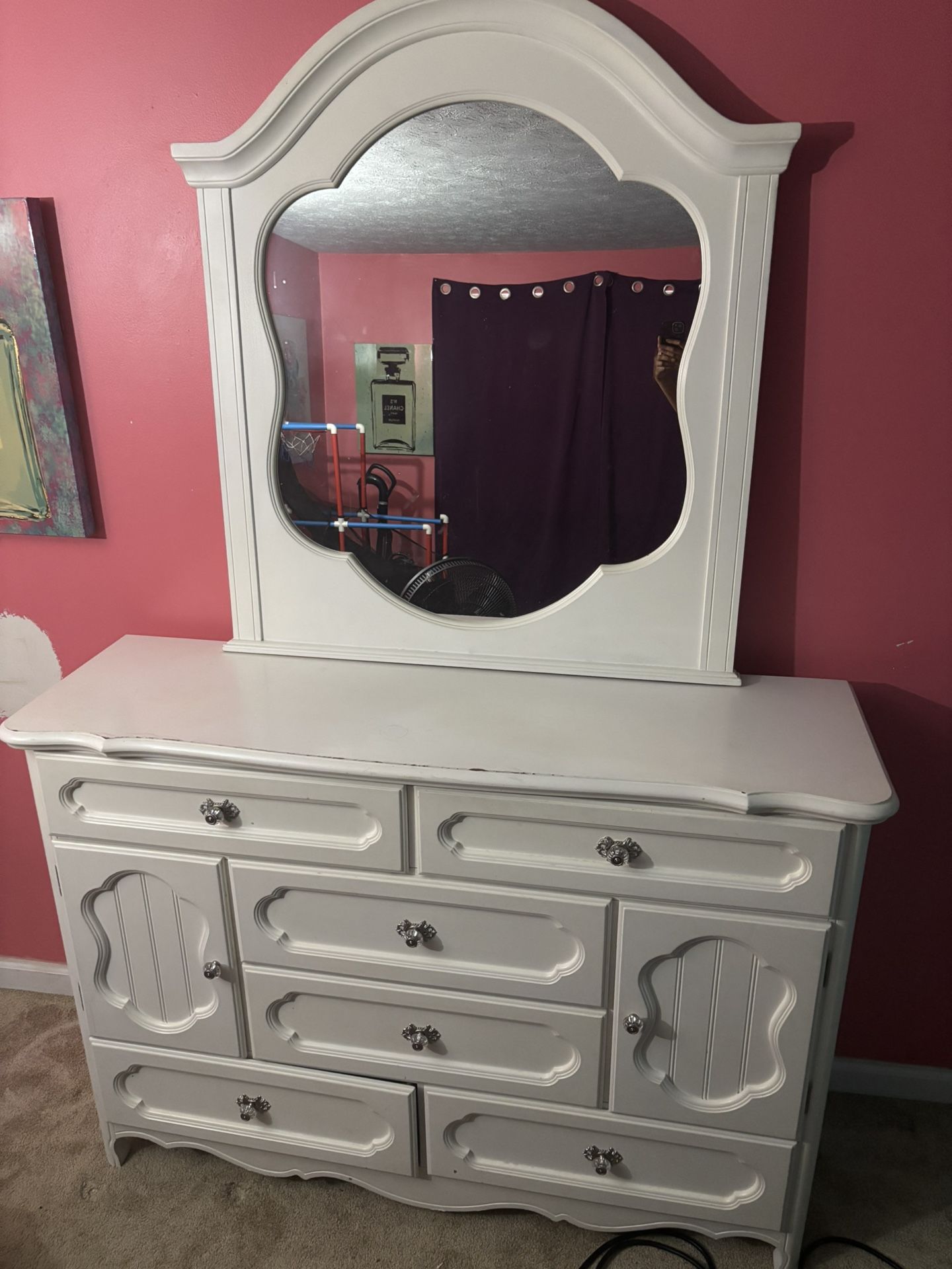 White Dresser Set