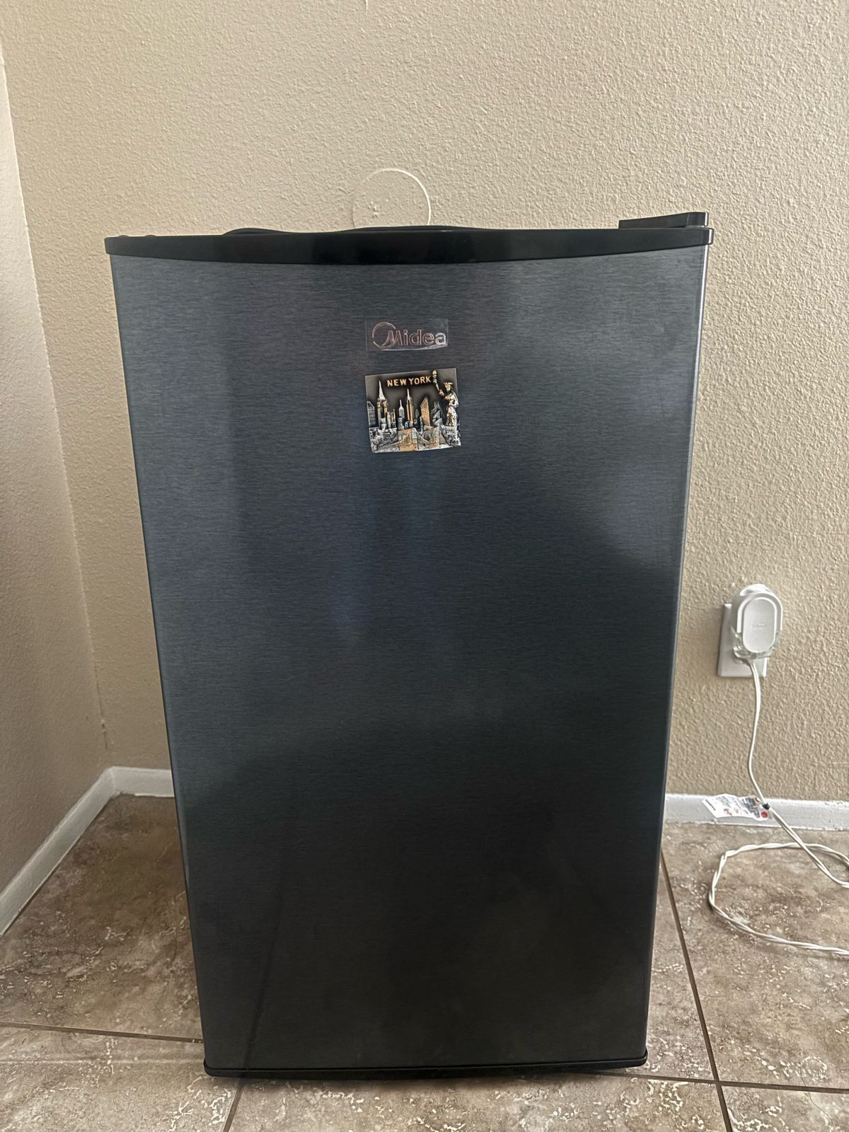 Semi New Mini Fridge 