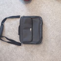 New Targus Laptop Bag 