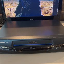 Panasonic VCR Blue Line VHS Player PV-8400 OmniVision 4 Head No Remote Tested & Working