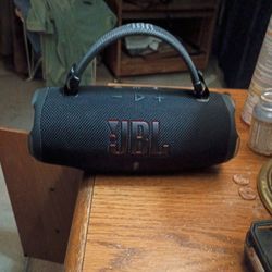 The JBL Charge 6