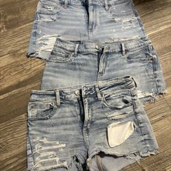 SIZE 4 AMERICAN EAGLE