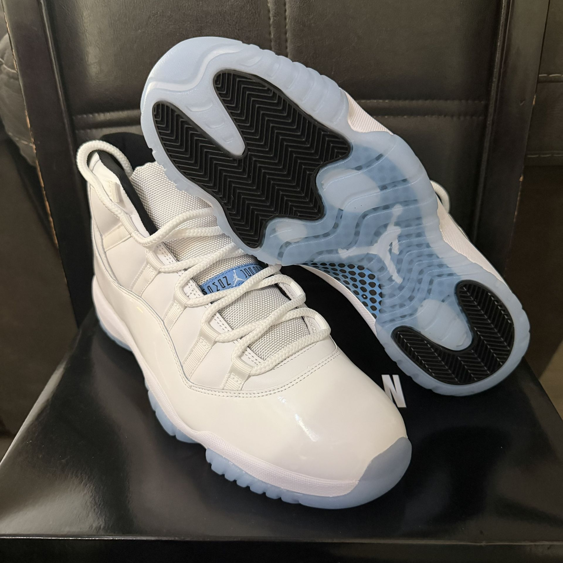 Jordan 11 Retro Legend Blue