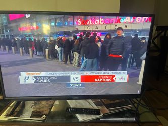 VIZIO 32” TV (D32h-G9)