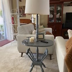 End Table With Lamp & Magazine Rack
