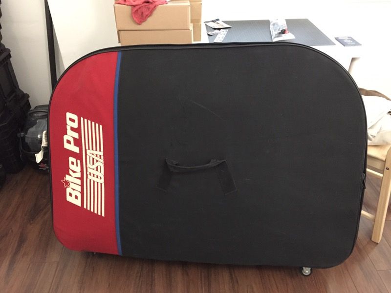 Bike Pro USA travel bike carrier bicycle case for Sale in Coral Gables