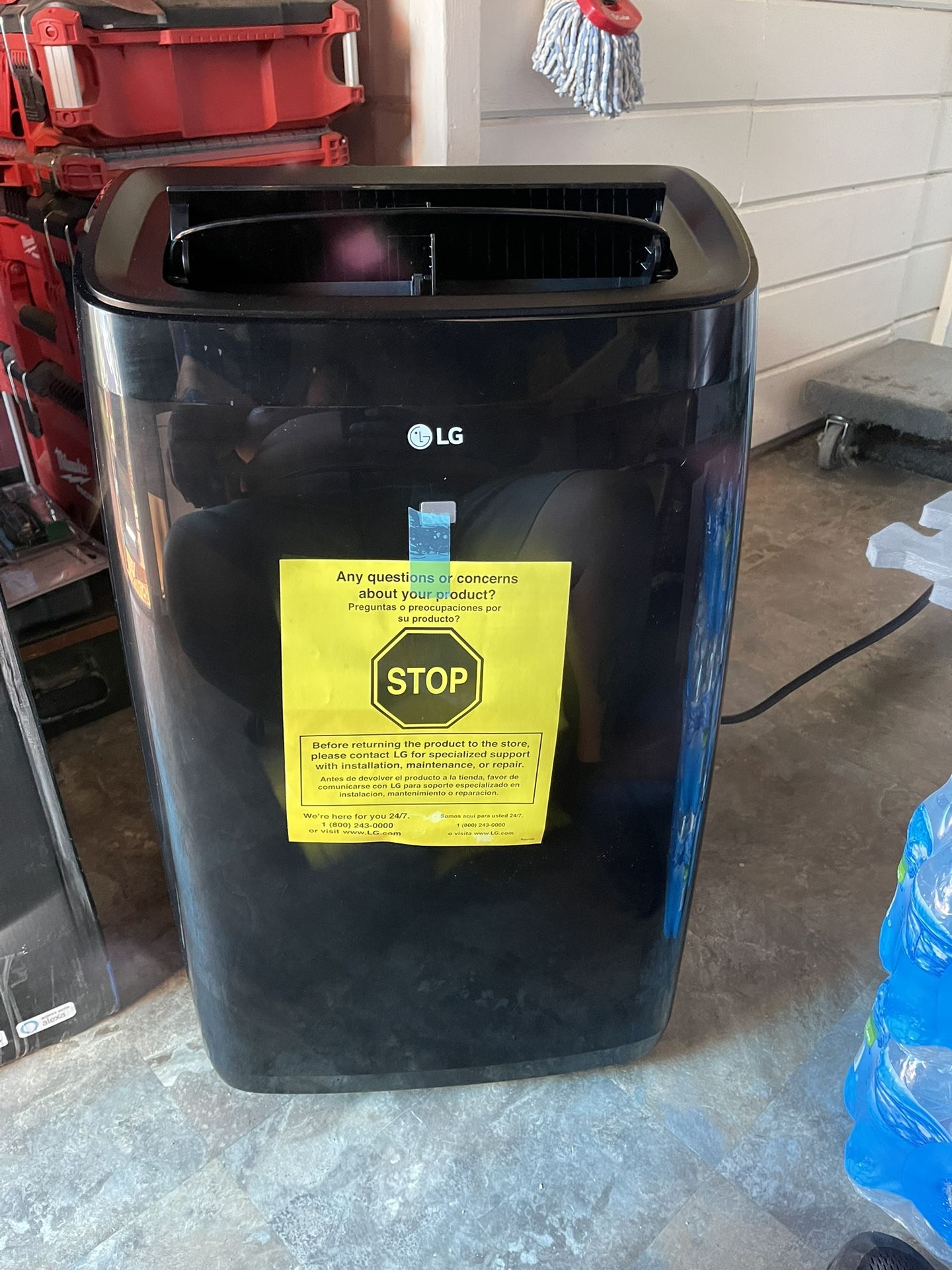 New LG smart portable air conditioner Cools 450sq-ft