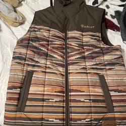 Ariat vest