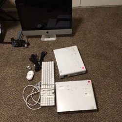 Mac Desktop With Keyboard Mouse And 2 Casio Projectors 