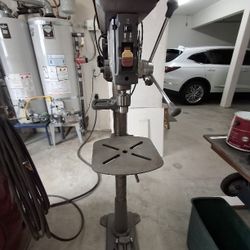 15-inch Ridgid Floor Stand, 1/2HP 5/8 Chuck Drill Press Model DP15501 
